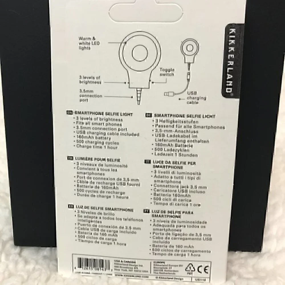 Kikkerland Smart Phone Bundle Wide-Angle Clip Lens + Selfie Light
